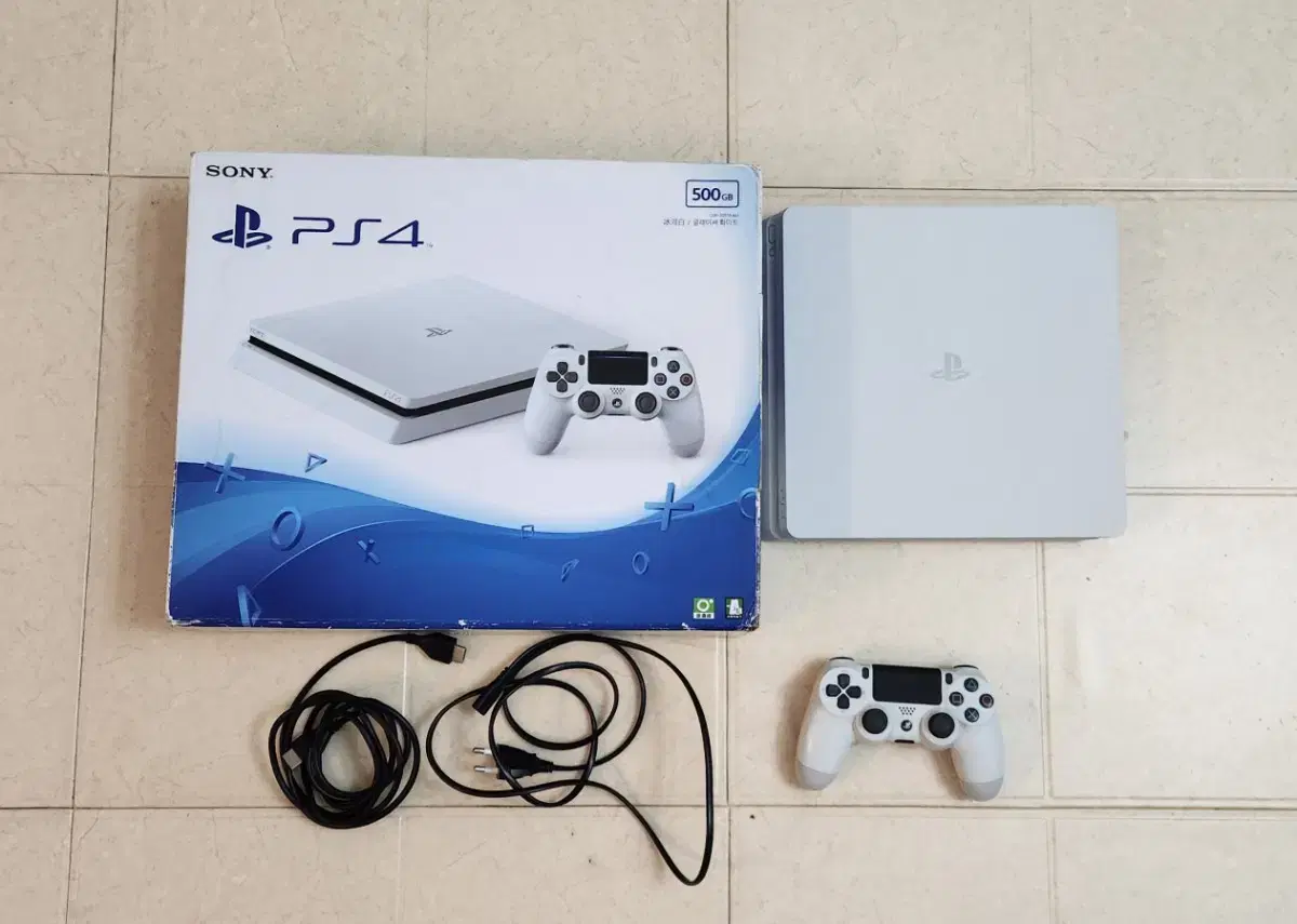 PS4 500GB 화이트 세트 (CUH-2017A)